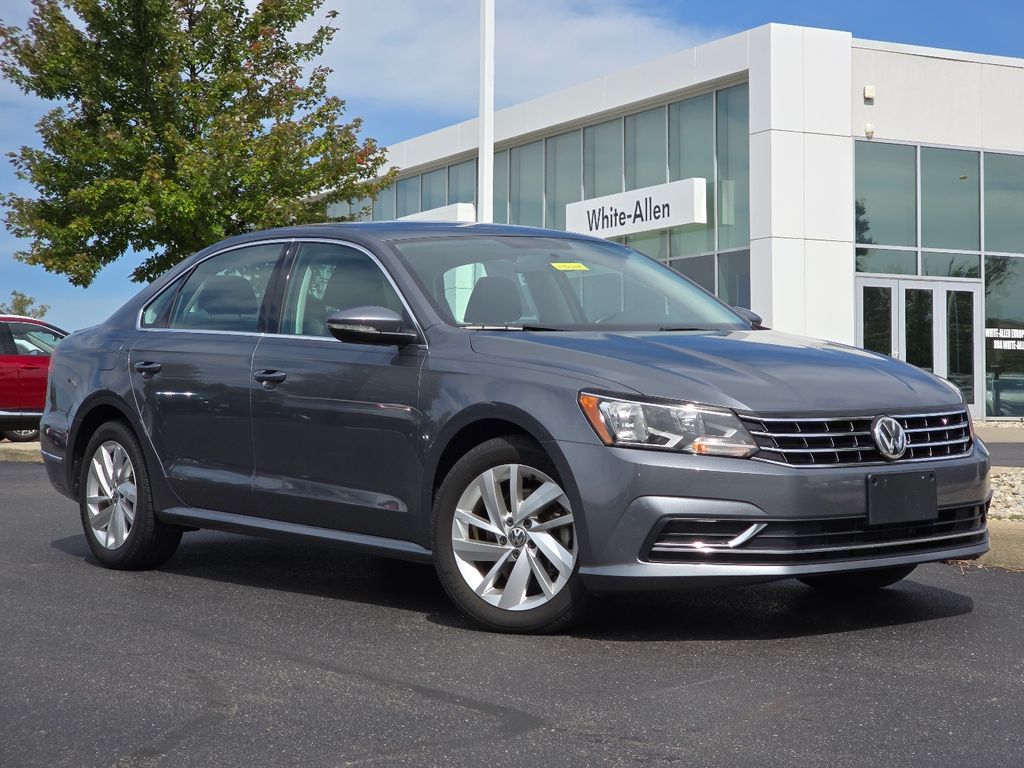 Platinum Gray Metallic 2018 Volkswagen Passat Sedan Front-Wheel Drive 6-Speed Automatic
