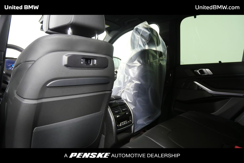 Thumbnail: 2026 BMW X5 - 17