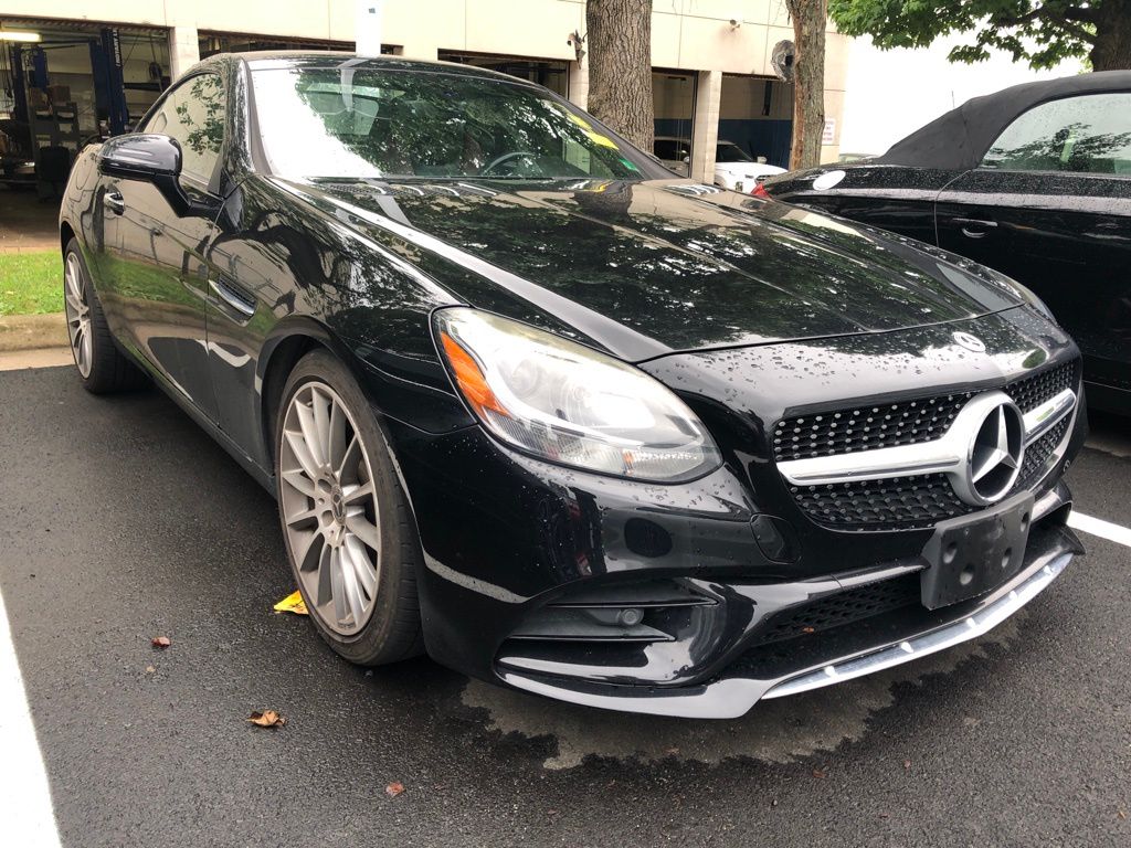 Thumbnail: 2017 Mercedes-Benz SLC - 3
