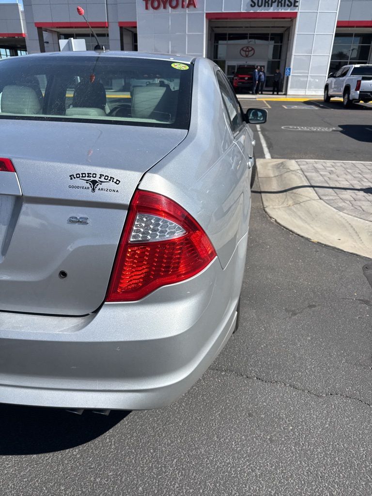 Thumbnail: 2011 Ford Fusion - 4