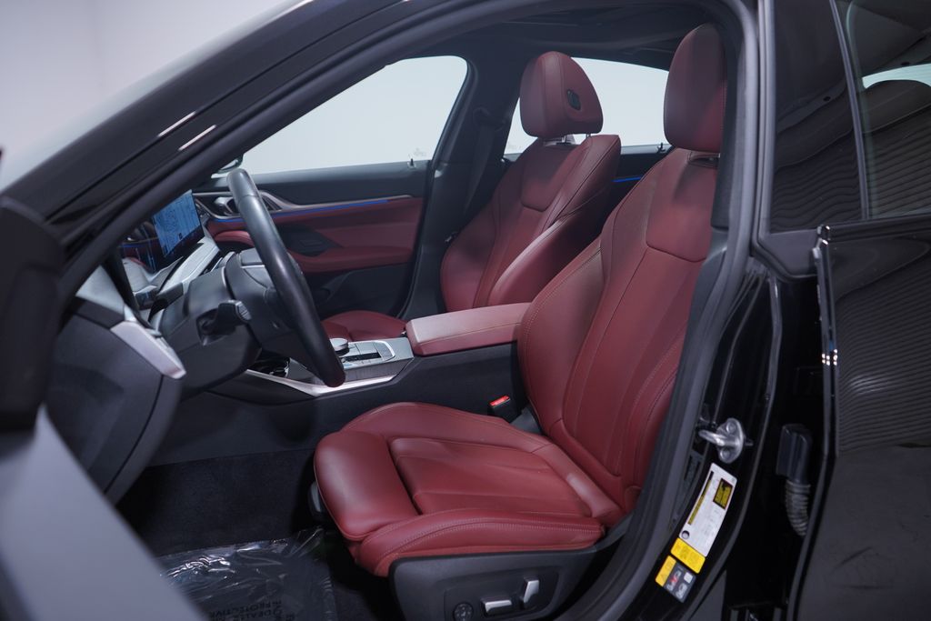 Thumbnail: 2023 BMW i4 - 7