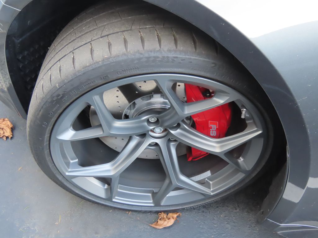 Thumbnail: 2026 Audi RS 6 - 3