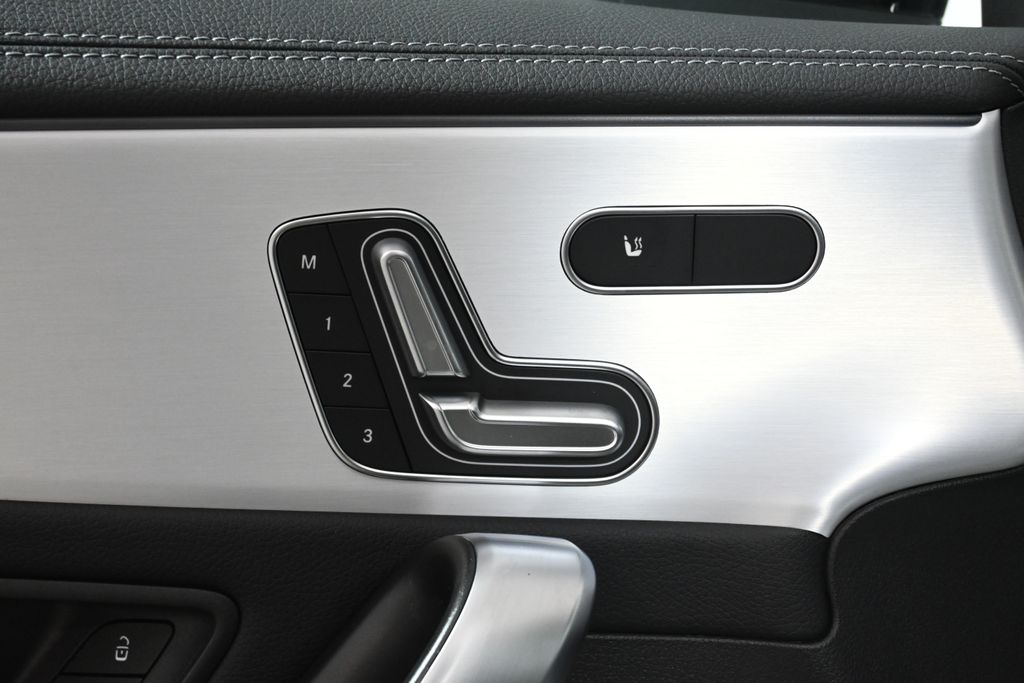 2025 Mercedes-Benz CLA 250 23