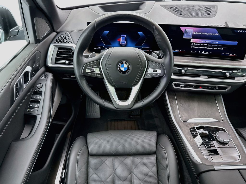 Thumbnail: 2026 BMW X5 - 10