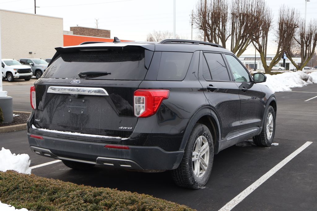 2023 Ford Explorer XLT 8