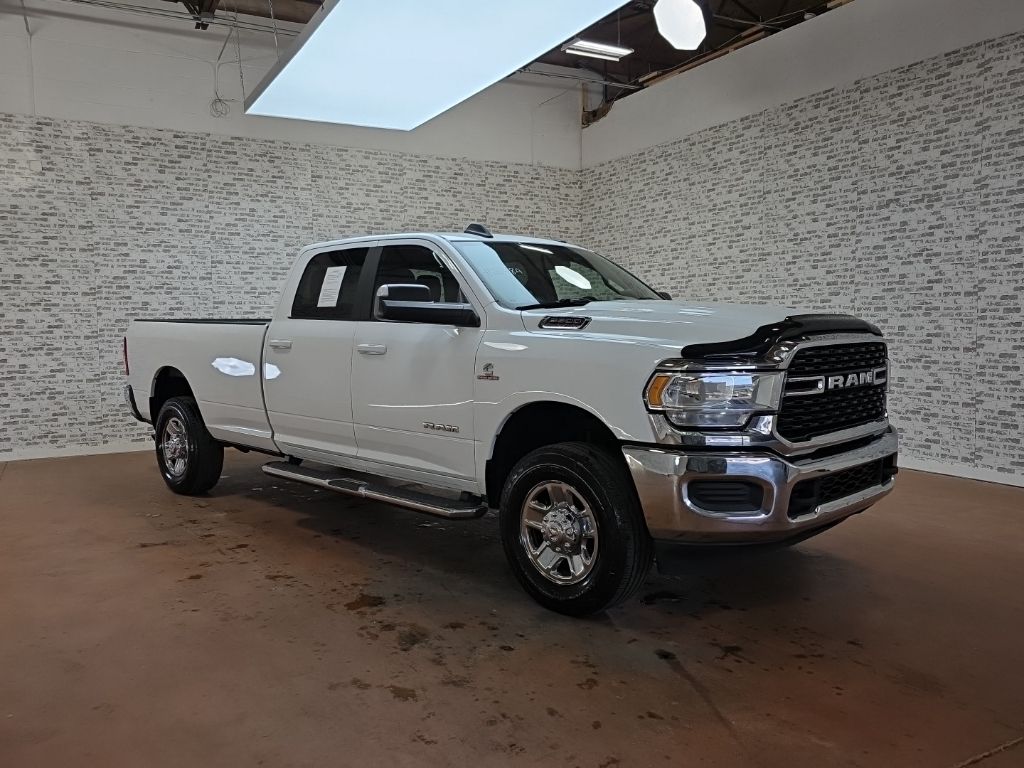 Bright White Clearcoat 2022 RAM 3500 Big Horn Crew Cab LB 4WD Pickup Truck Four-Wheel Drive 6-Speed Automatic
