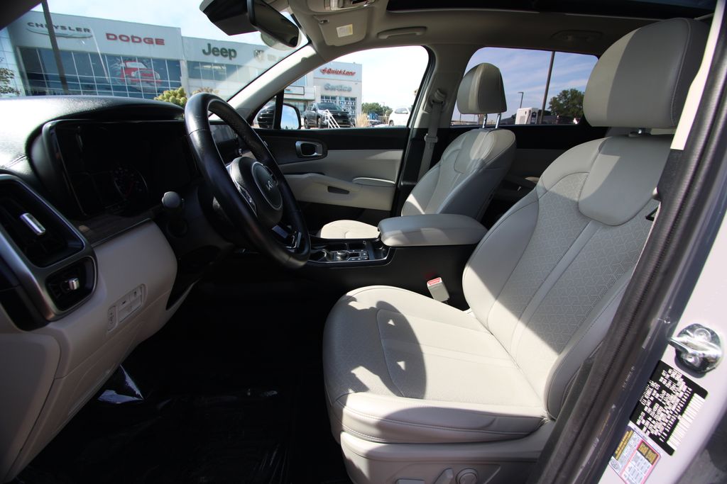 Used 2023 Kia Sorento SUV