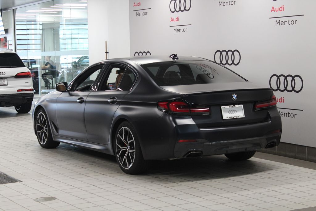 Thumbnail: 2023 BMW 5 Series - 4