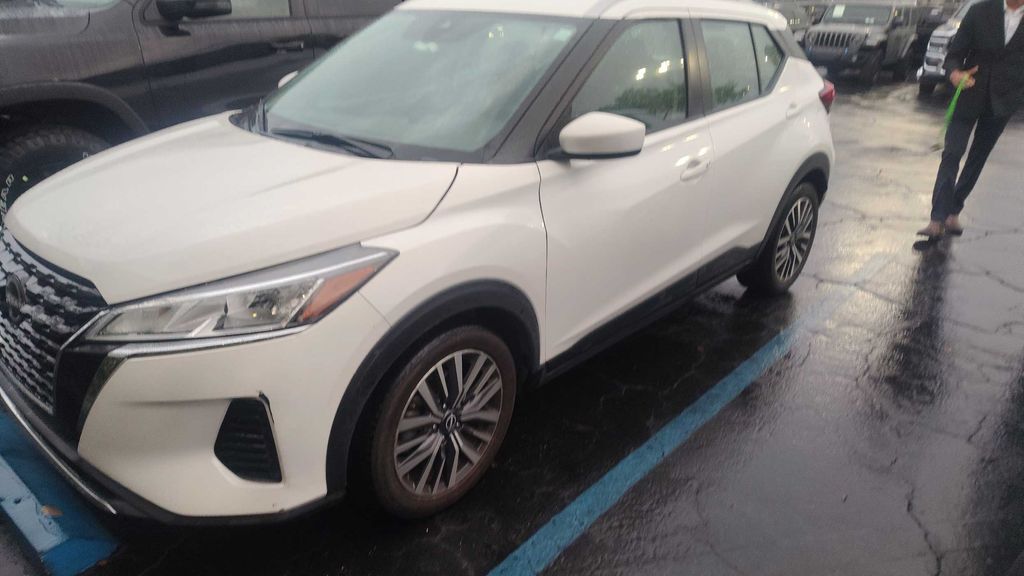 2023 Nissan Kicks SV FWD