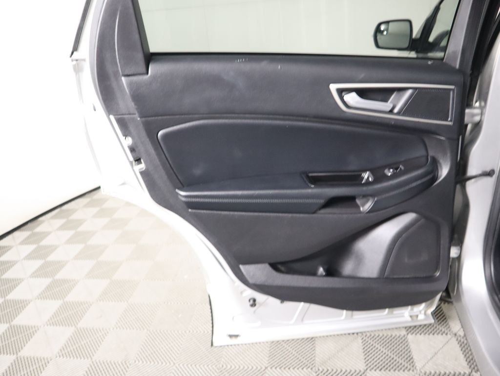 2017 Ford Edge SEL 26
