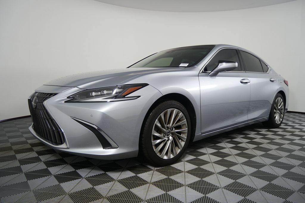 2023 Lexus ES  8