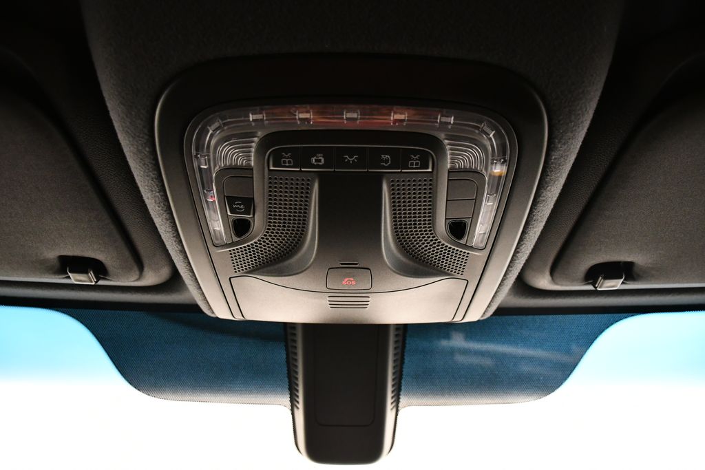 Thumbnail: 2025 Mercedes-Benz Sprinter - 11