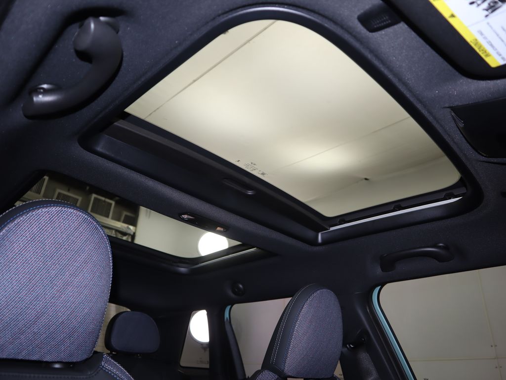 Thumbnail: 2026 MINI Cooper - 20