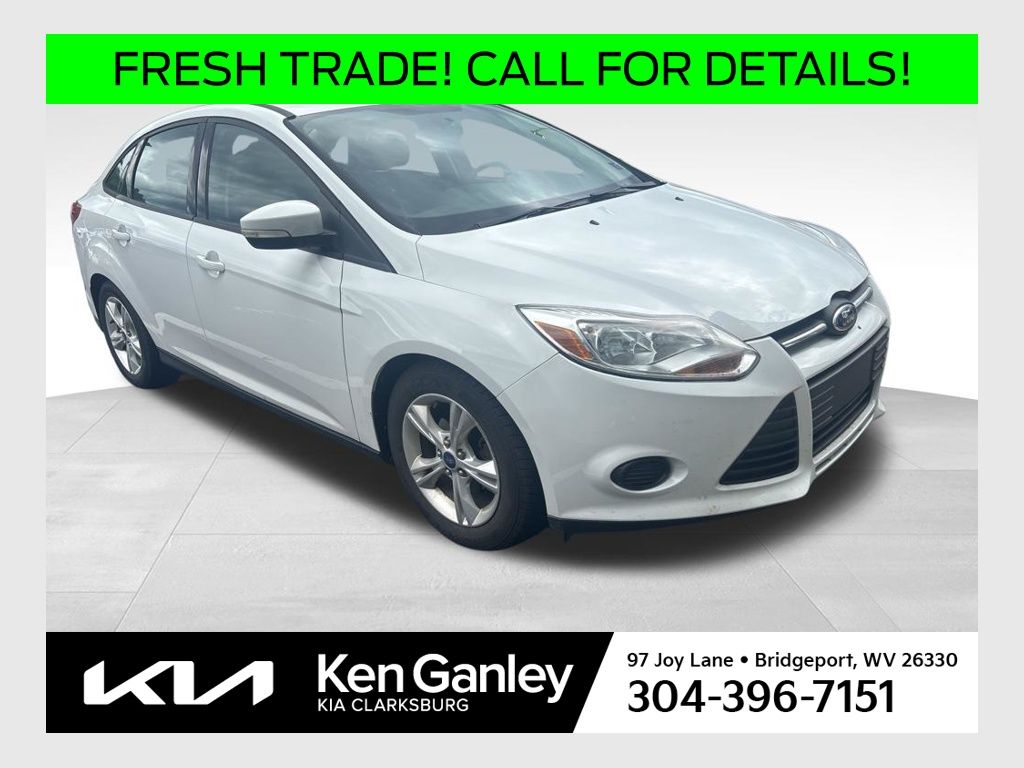 Oxford White 2014 Ford Focus SE Sedan Front-Wheel Drive 6-Speed Automatic
