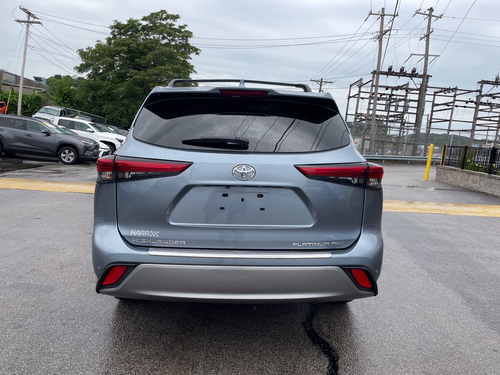Used 2023 Toyota Highlander SUV