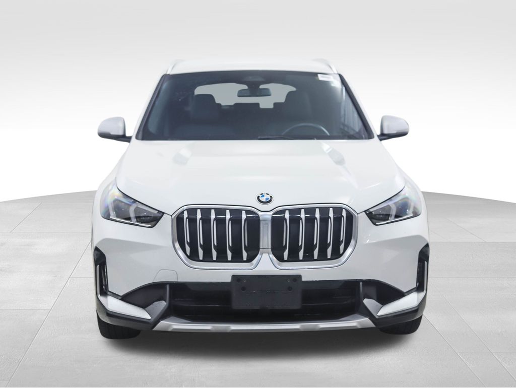 Thumbnail: 2023 BMW X1 - 8
