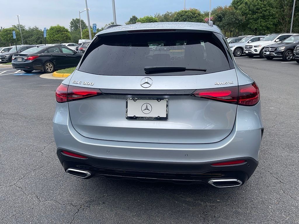 Thumbnail: 2026 Mercedes-Benz GLC - 7