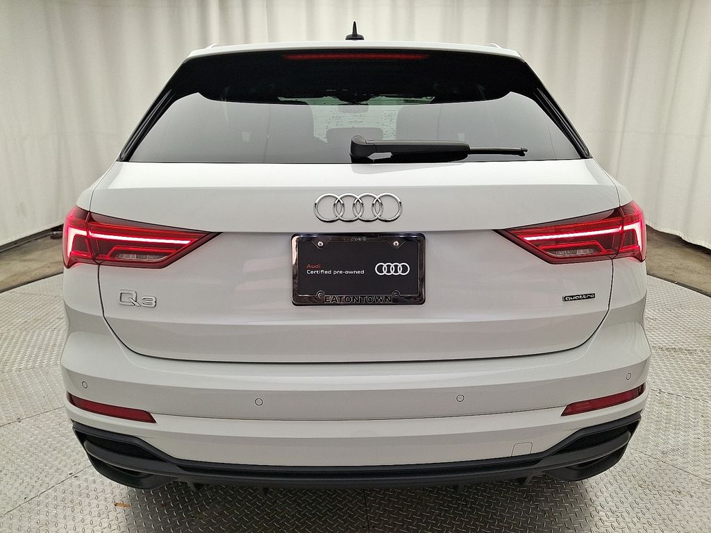 Thumbnail: 2022 Audi Q3 - 5