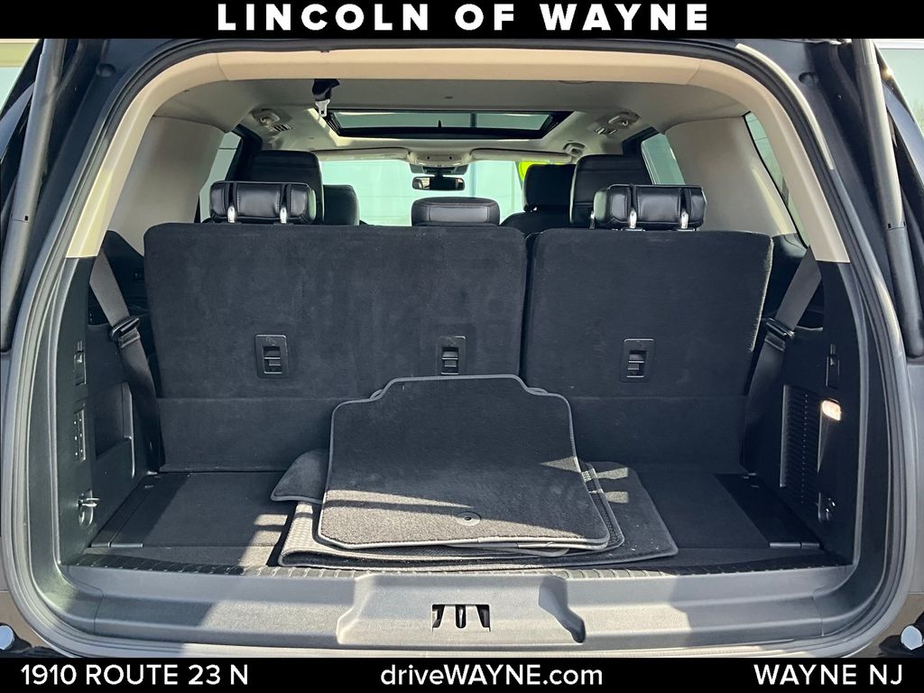 2020 Ford Expedition Platinum photo