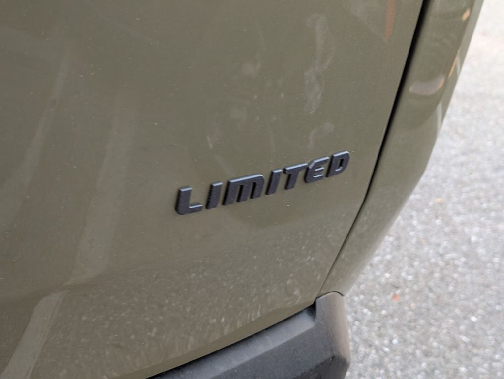 new 2026 Jeep Cherokee car, priced at $39,305