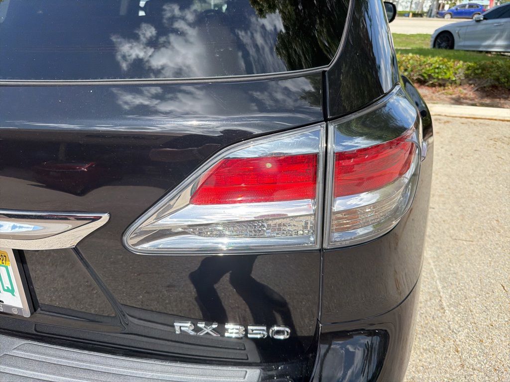 Used 2014 Black Lexus 350 image 19