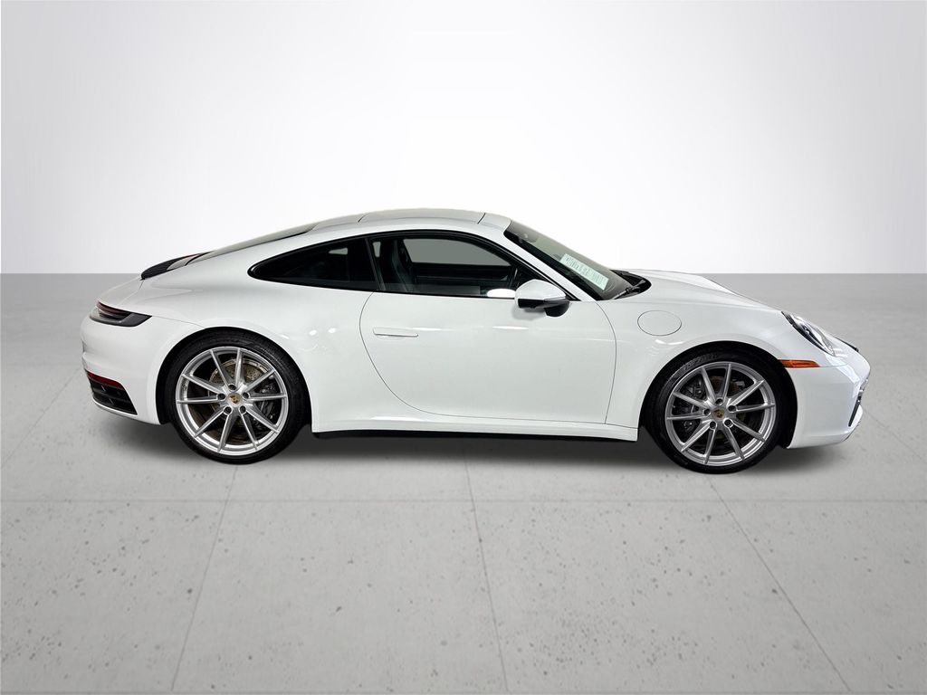 2024 Porsche 911 Carrera 4