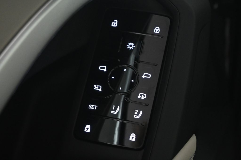 Thumbnail: 2025 Audi Q5 - 27
