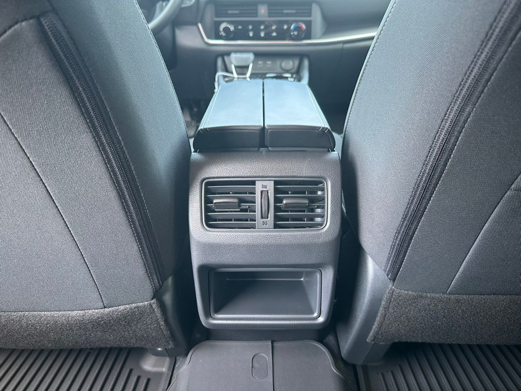 2025 Nissan Rogue S