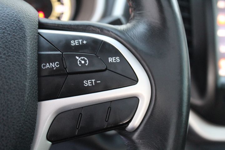 Used Car 2015 Jeep Cherokee  Latitude For Sale Under $10,000 In Georgetown, Texas