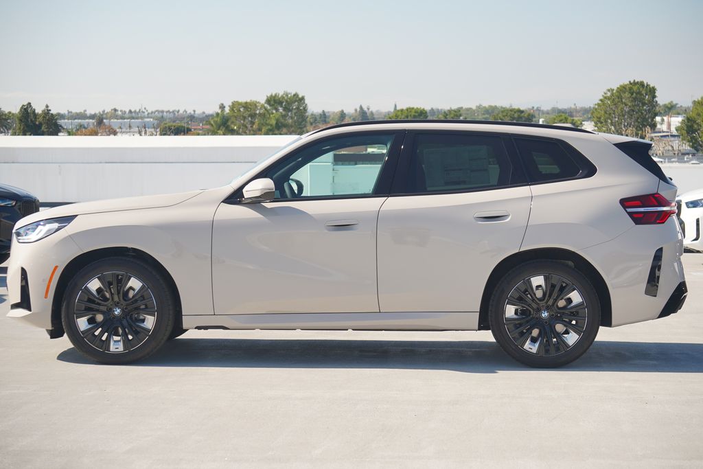 Thumbnail: 2026 BMW X3 - 4