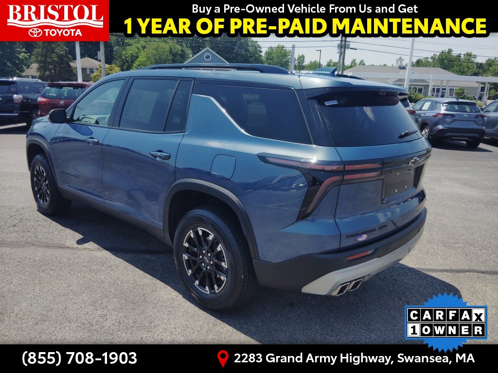 Used 2024 Chevrolet Traverse SUV