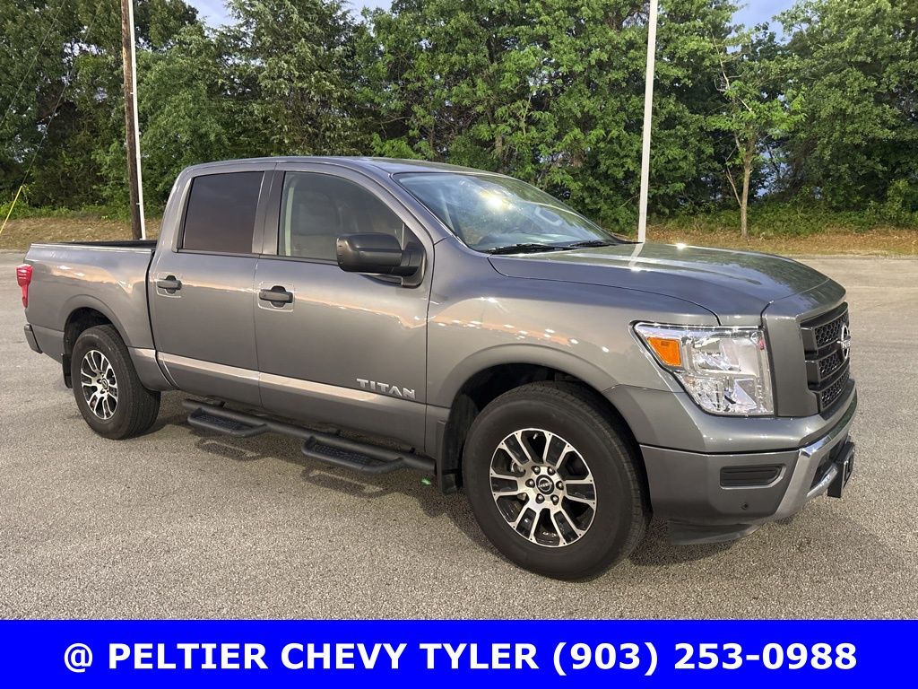 2024 Nissan Titan SV Crew Cab RWD
