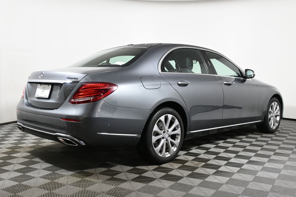 2017 Mercedes-Benz E-Class E 300 7