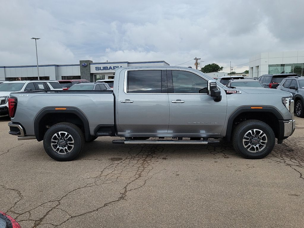 2026 GMC Sierra 2500HD SLT - 11