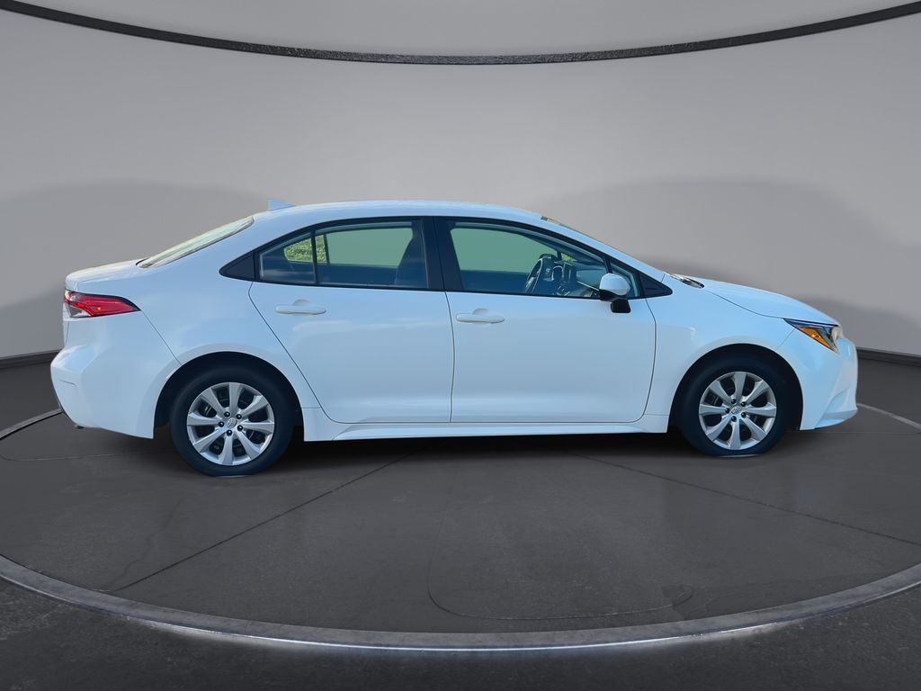 Thumbnail: 2024 Toyota Corolla - 9