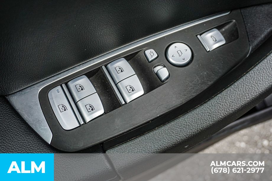 Used 2025 Black BMW xDrive30i image 47