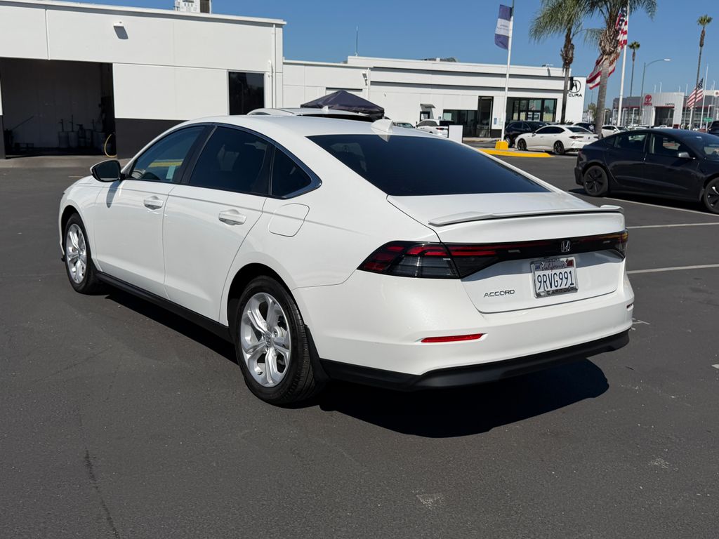 Thumbnail: 2025 Honda Accord - 9
