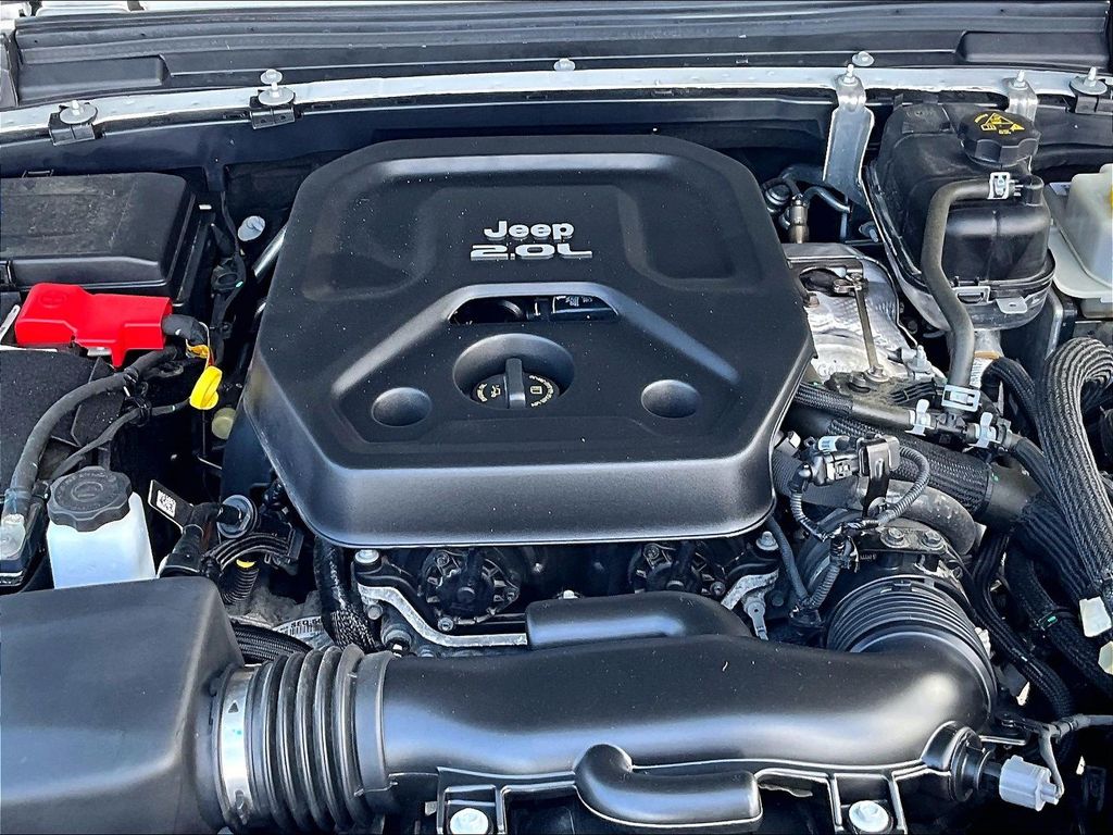 2023 Jeep Wrangler — photo 30