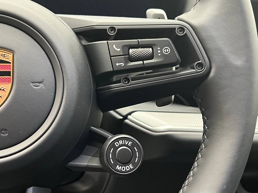 Thumbnail: 2026 Porsche  - 9