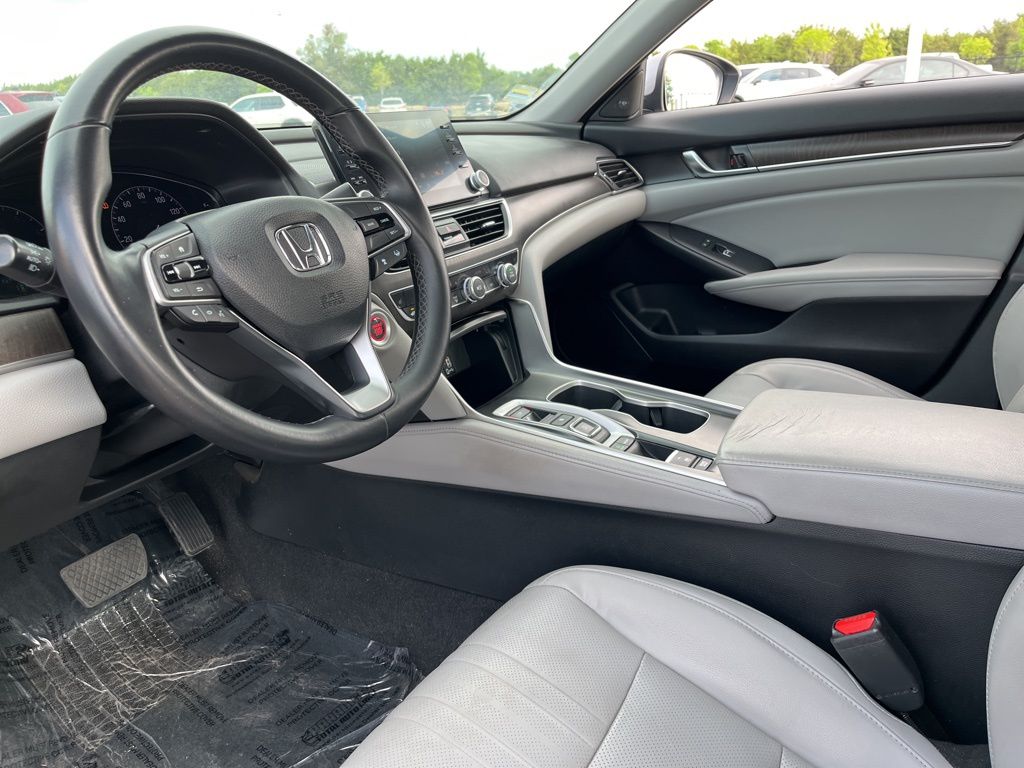 Thumbnail: 2018 Honda Accord - 17