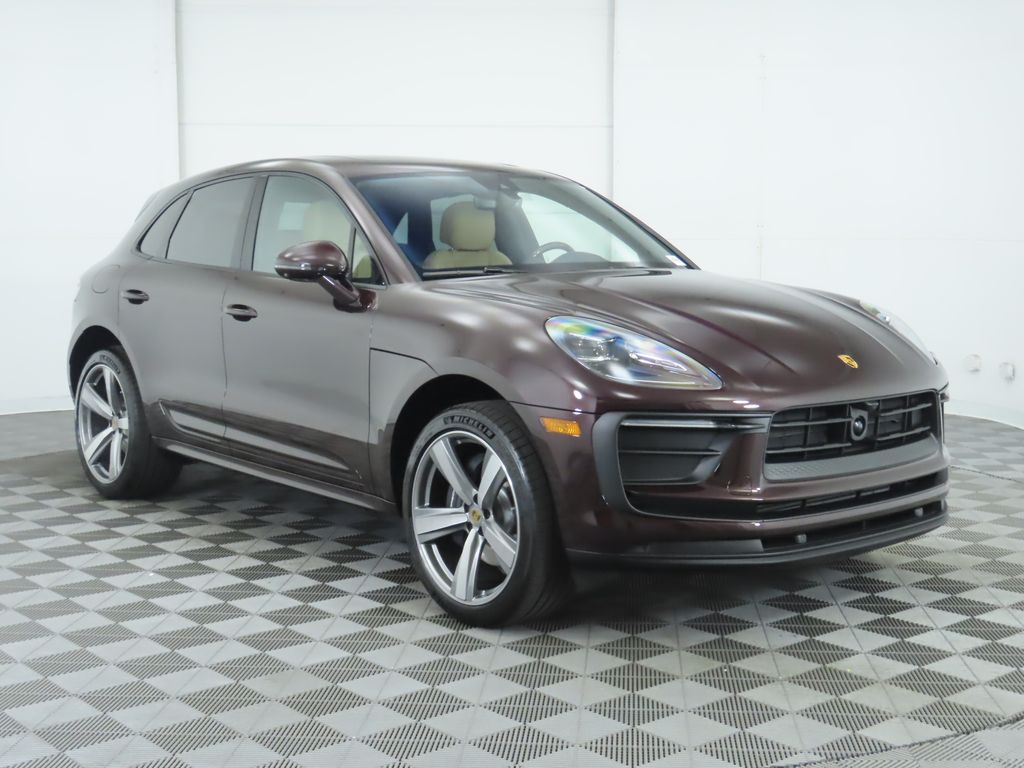 2024 Porsche Macan  3