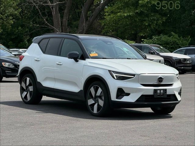 Crystal White 2023 Volvo XC40 Recharge Twin Ultimate eAWD SUV / Crossover All-Wheel Drive 1-Speed Automatic