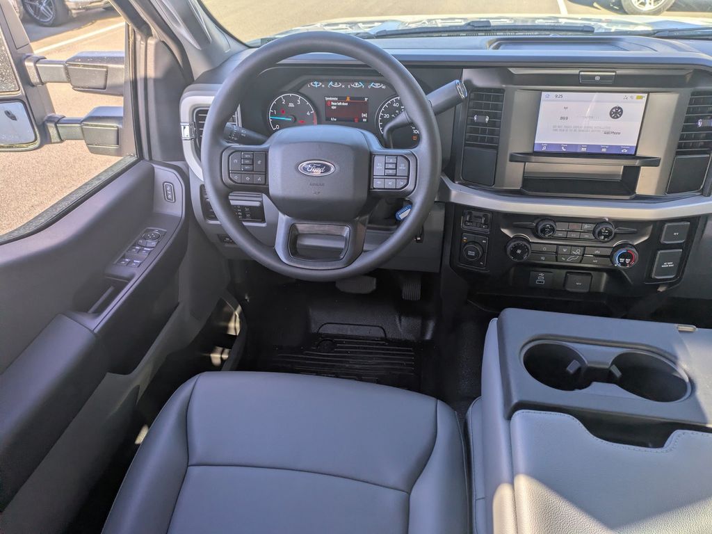 2026 Ford F-350 Super Duty XL