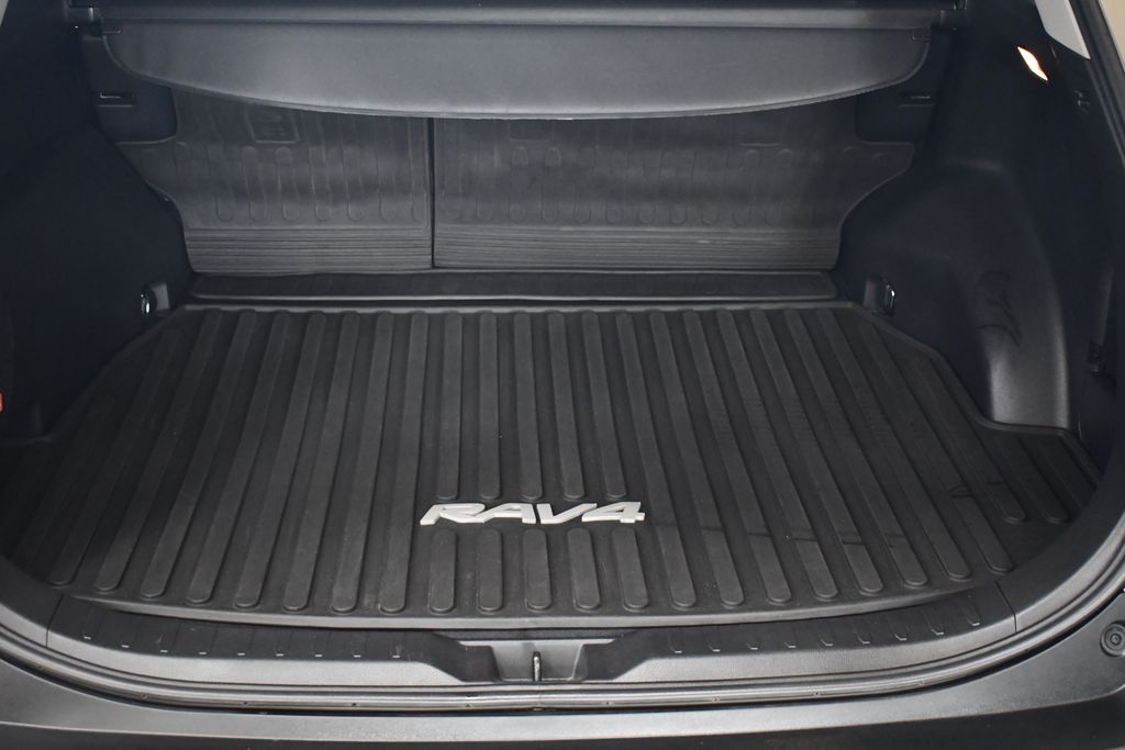 Thumbnail: 2021 Toyota RAV4 - 5