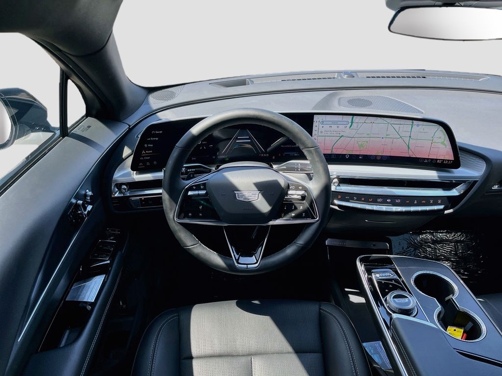 Used 2025 White Cadillac Luxury image 23