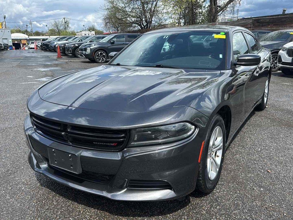 Gray (Granite Crystal Metallic Clearcoat) 2022 Dodge Charger SXT RWD Sedan Rear-Wheel Drive 8-Speed Automatic