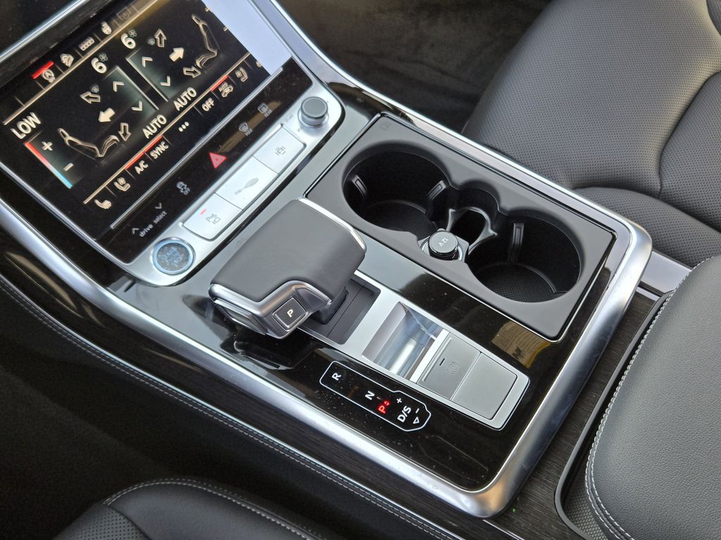 new 2026 Audi Q7 car, priced at $78,410