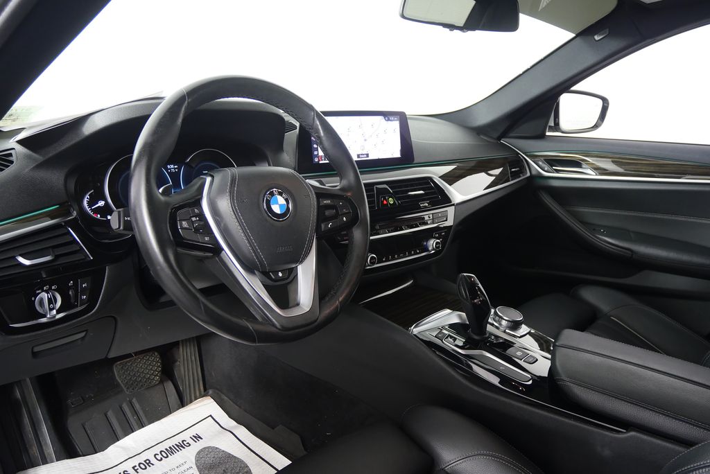 Thumbnail: 2019 BMW 5 Series - 12
