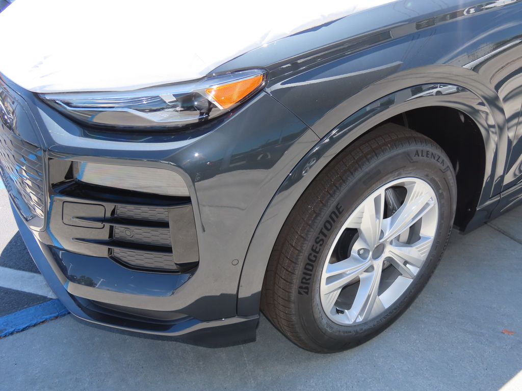 Thumbnail: 2025 Audi Q6 e-tron - 2