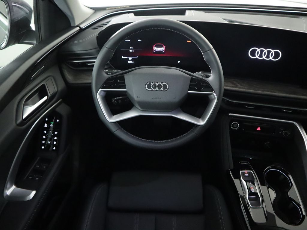 Thumbnail: 2025 Audi Q5 - 11